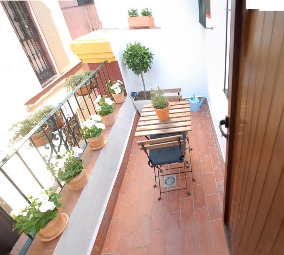 Lukanda Casa De Las Especias Seville Exterior photo